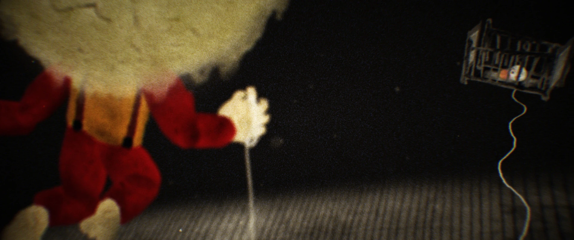 WORLD TO ROAM still 5