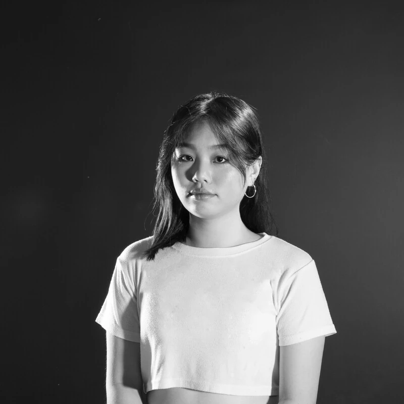 DEAR still 9