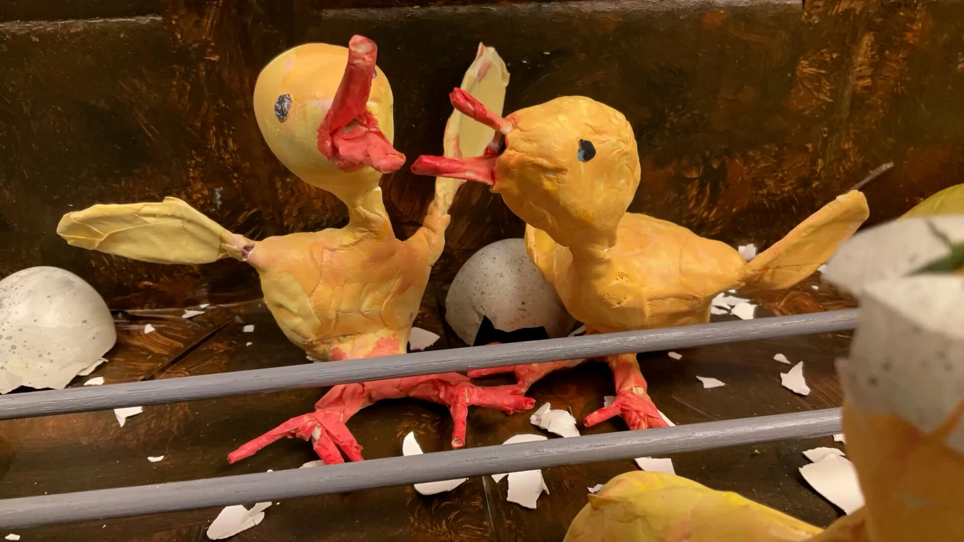 Xiaonan and the Hatching Chicken Factory still 9