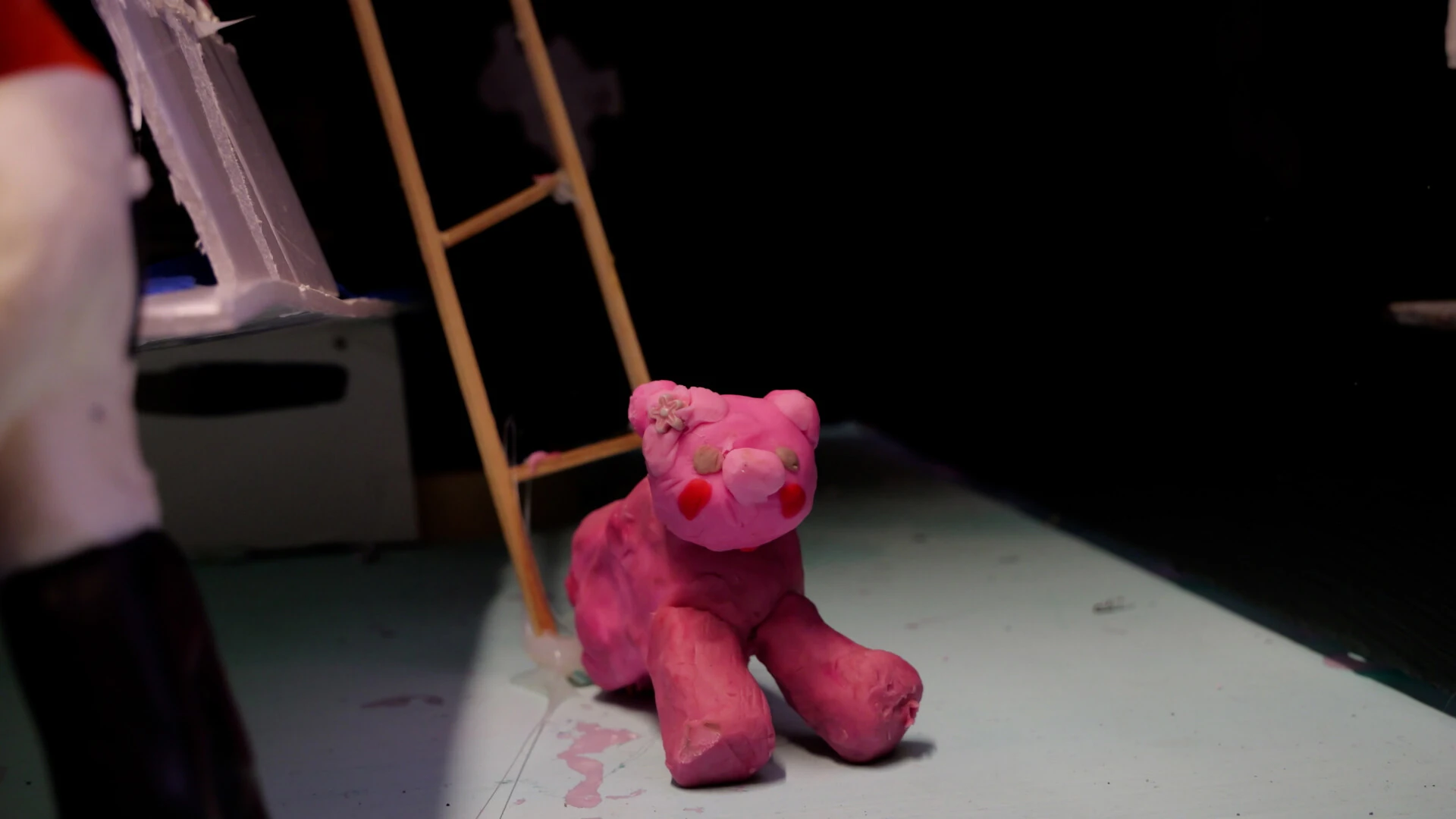 Pink Christmas still 4